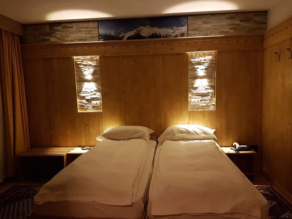 Alps Oriental Wellness Hotel カンポドルチーノ エクステリア 写真