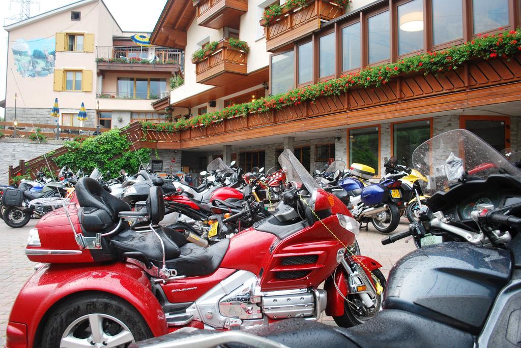 Alps Oriental Wellness Hotel カンポドルチーノ エクステリア 写真